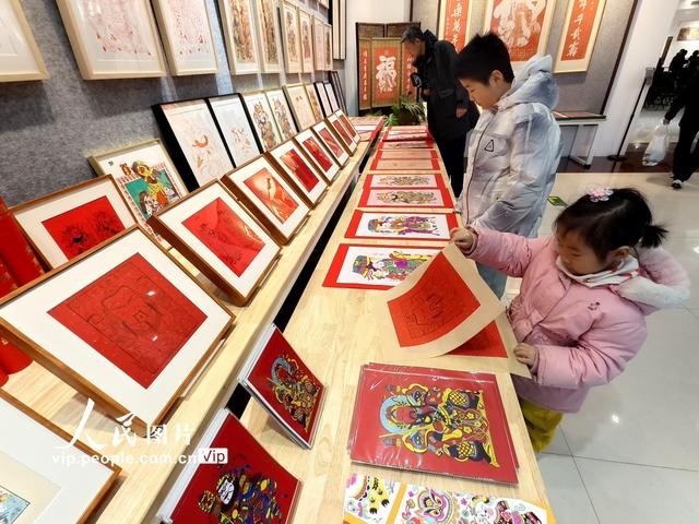 第二届全国木版年画联展在北京开幕