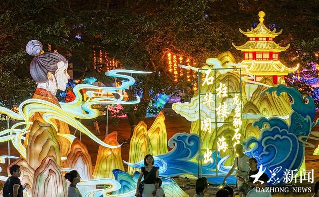 千灯映星湾：青岛艺术灯会繁荣夜间经济