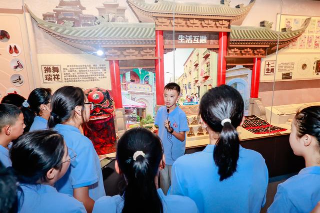 新疆西藏等地各族青少年来京，与北京孩子一起主题研学
