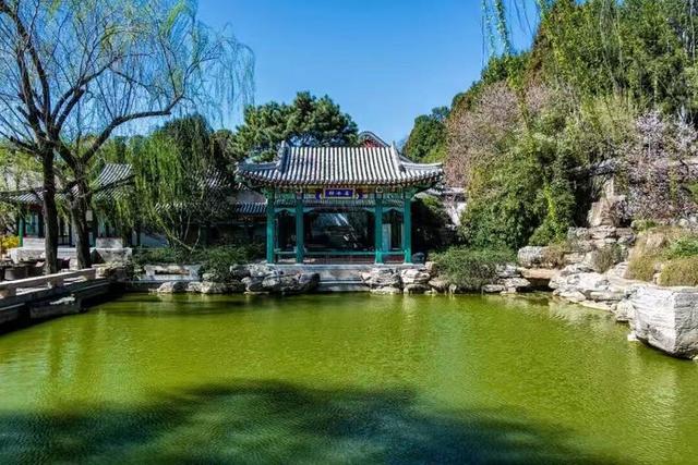 退场的颐和安缦，水土不服的隐奢酒店