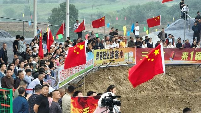国庆假期第一天，荆门是这样的……