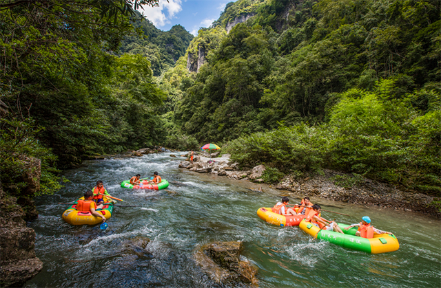黔东南州强力推动景区联动改革 暑期旅游热度暴涨位居美团榜首