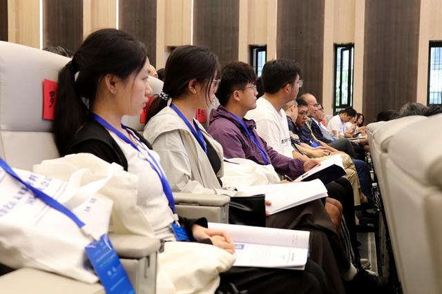 聚焦2025交流周 | 深度探讨新材料及化学化工科学研究