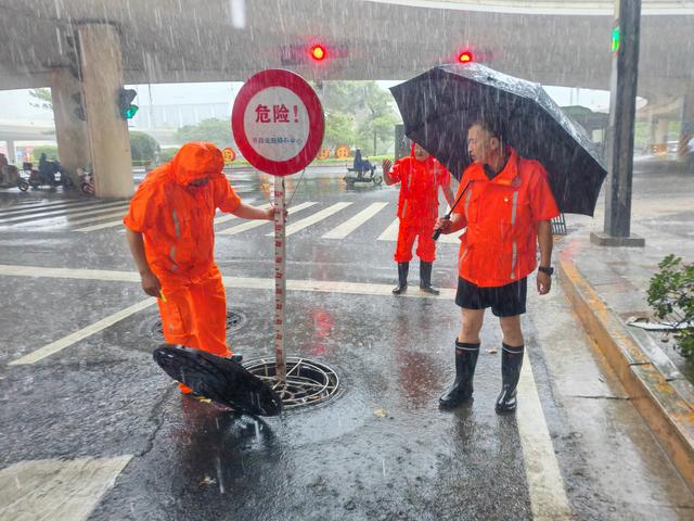 郑州全力展开排水防涝