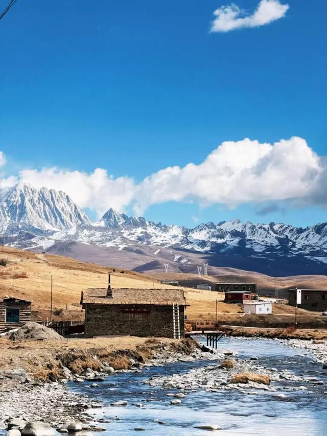 这个冬天，来甘孜晒太阳就绰绰有余！