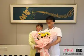 灵台公安助力离散母子团圆：这个拥抱，他们等了15年图片