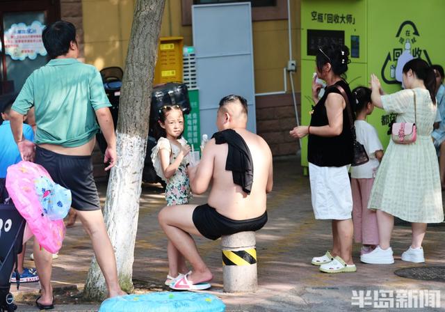 天热，人气更“热”！
