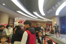 遛娃又添新去处，回忆杀重温童年——经典奥特曼主题展山东首展落户青岛上街里图片