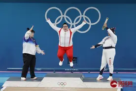第40金！李雯雯夺巴黎奥运会举重女子81公斤以上级金牌，成功卫冕！图片