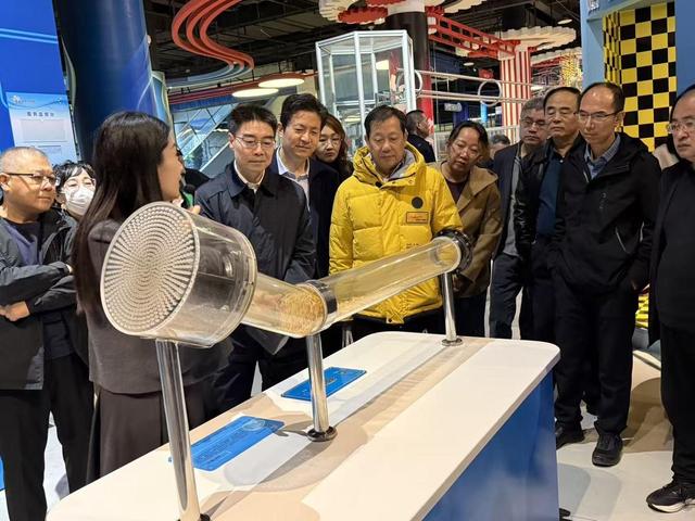 “科学与艺术的交响”主题分享会在东营市科技馆成功举办