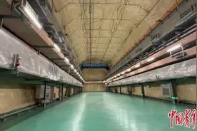 在地下2400米探寻宇宙极致图片