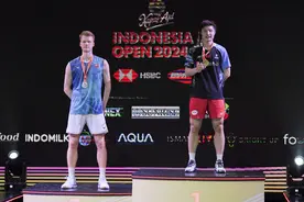 印尼羽毛球公开赛：石宇奇男单夺冠图片