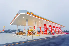 与法拉利F1赛车专用油相似度99%，壳牌高端燃油“极速威澎”引入四川图片