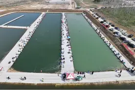 “荆楚杯”钓鱼争霸赛在荆门漳河开赛图片