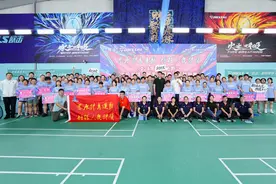 “发展体育运动 增强人民体质”2024年“欧击杯”青岛市第三届全民健身羽毛球联赛开幕式暨崂山区分站赛成功举办图片