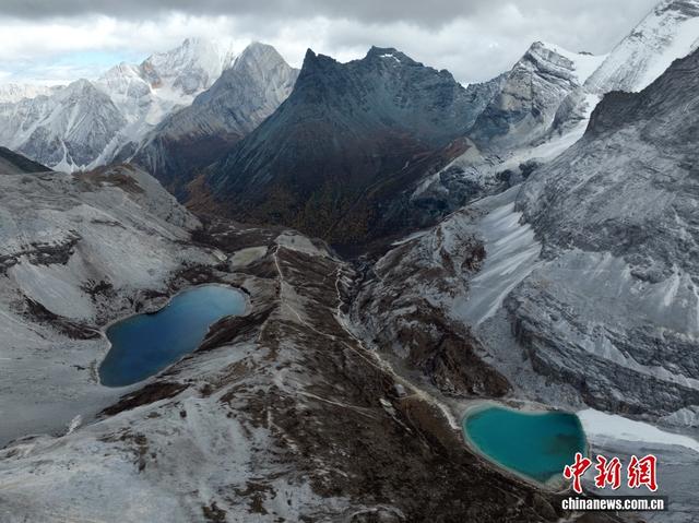 稻城亚丁秋色美