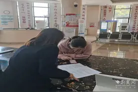 不到二十分钟 武汉军山街新生儿落户参保登记一次办好图片