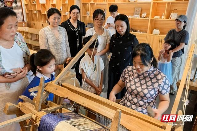 国庆“趣”哪儿丨遛娃、约会没头绪？湖南非遗“活”力全开