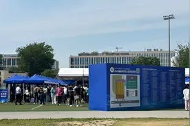 专场招聘活动走进北京交通大学，百余家“专精特新”企业现场揽才图片