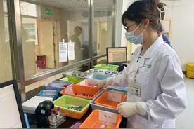 检验科医生不算医生？一份血常规报告需经哪些步骤？记者探访医院检验中心图片