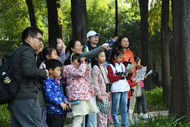 未来一个月，深圳人都往洪湖公园跑！