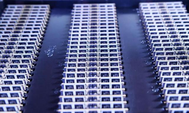 一年涨了300%	，连黄金都甘拜下风！这东西为何突然成为“抢手货”