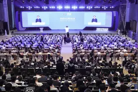 我国开源参与者居世界前列，鸿蒙搭载设备超9亿台图片