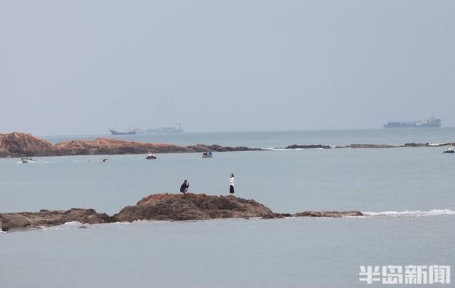 海天一色婚纱点缀，滨海浪漫值拉满
