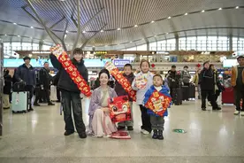 想穿越到“北宋”？春节前到长沙南站打卡图片