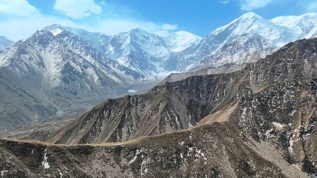 昆仑4A融文旅 峡谷今朝展新姿