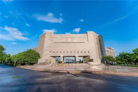 广东东软学院图书馆图片