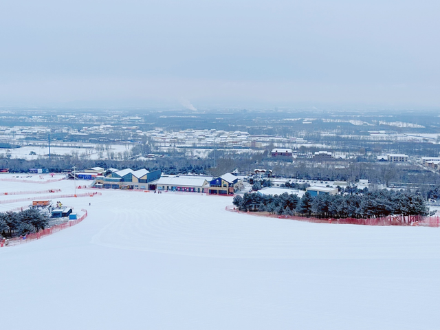今天起，北京滑雪场迎来全面开板！游玩攻略来了——