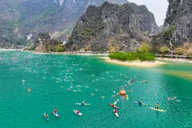 凌云：千人畅游浩坤湖 碧波共舞山水韵图片