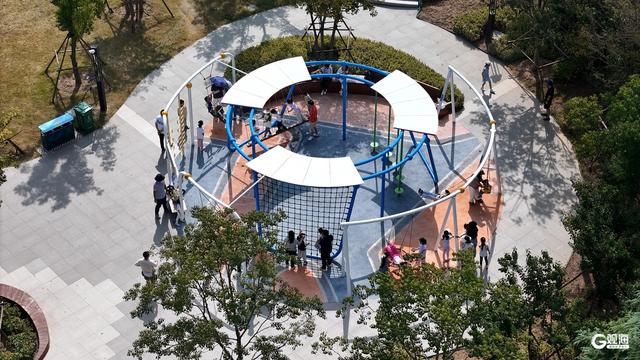 浮山草坪“长”满帐篷，青岛人的国庆浪漫藏在绿意里