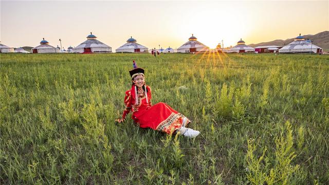 通辽市扎鲁特旗山地草原 盛夏旅游好风光