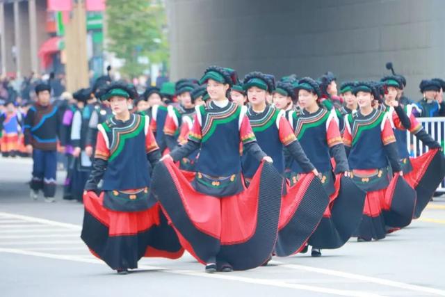 【冬季暖阳 凉山不凉】点燃全场！越西达体舞展演活动精彩上演