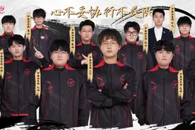 回馈社会，致力公益 知名电竞选手Fly联合各大高校走进校园图片