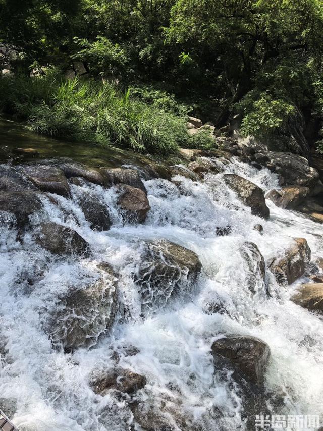 崂山北九水：流水潺潺，景色宜人