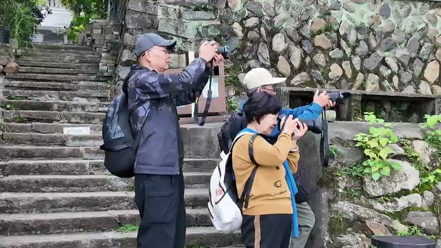 成都首发团飞抵丽水！“宠客”接机后70人旅游团直奔……
