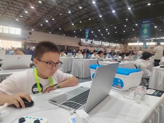 厉害了！驻马店三名学生闯入国际赛场！