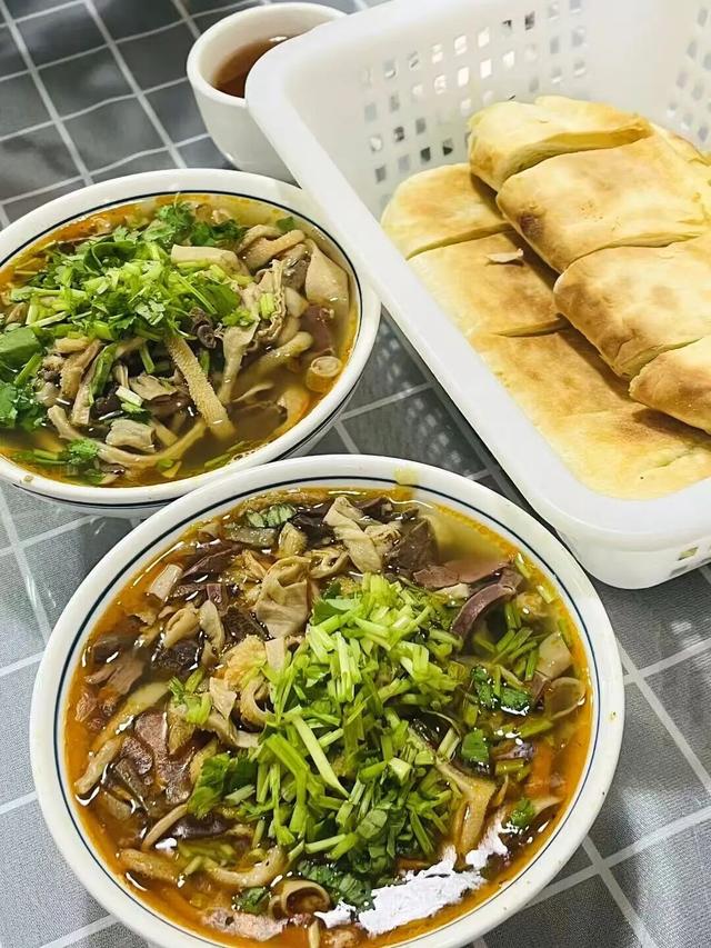 @蒙超球迷：来都来了！从呼市体育馆出发，玩转青城再走！