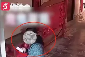 功德-1！4人把功德箱当“提款箱”盗走3800余元，监控画面曝光图片