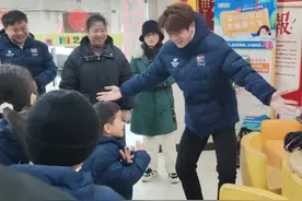 他们在康复福利院合跳“科目三”图片