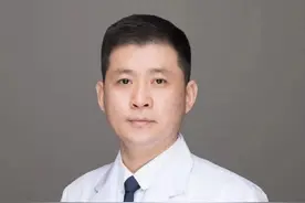 泌尿外科疾病专家谈之二：肾结石、输尿管结石的症状和危害图片