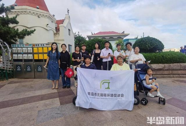 青岛故事丨轮椅驶向栈桥，婴儿车畅行奥帆！特殊群体为“无碍”探路