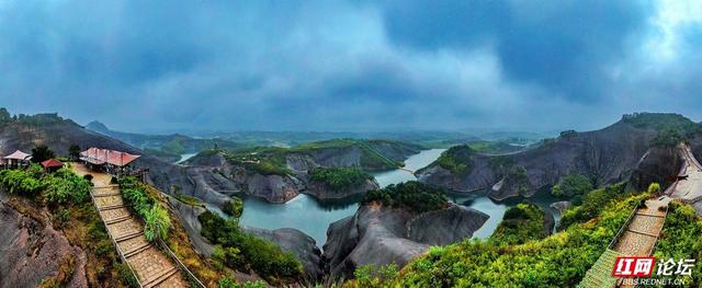 【每日一图@湖南】雾起高椅岭：闯入一场丹霞山水画的梦境时刻