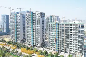 多宗百亿元级地块挂牌，多地频现高溢价成交 土拍市场年末能否迎“翘尾”行情？图片