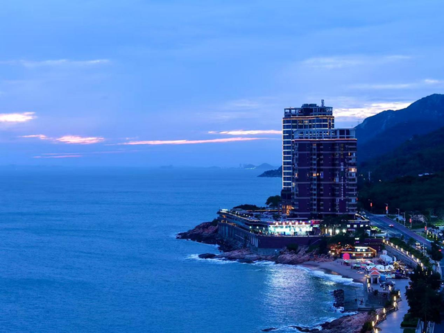 汕头站：一条高铁天地宽