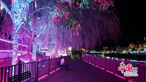 张家界武陵源：索溪河畔“Night Walk”受青睐