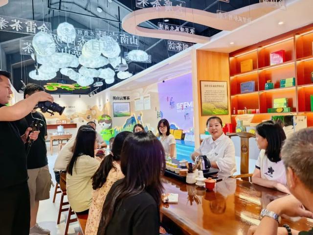 2025年国庆中秋假日前四天全省文化和旅游市场情况综述